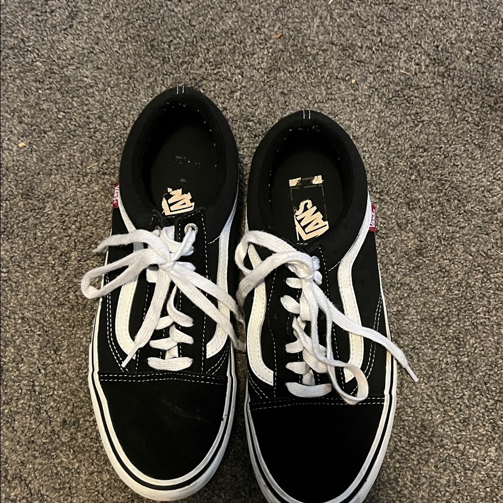 Vans Black and White Old Skool Sneakers - Picture 4 of 7